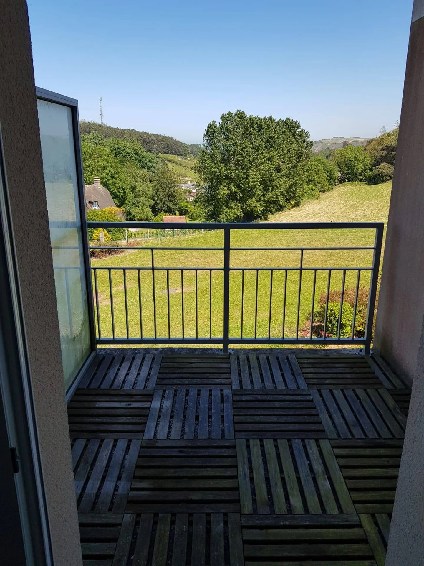 Appartement F3, avec ascenseur, dans le bourg côtier de St VALERY EN CAUX, en Normandie