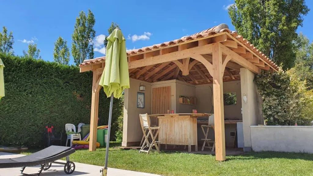 Fabrication d'un pool house bois 0 LA CIOTAT BOUCHES DU RHONE 13