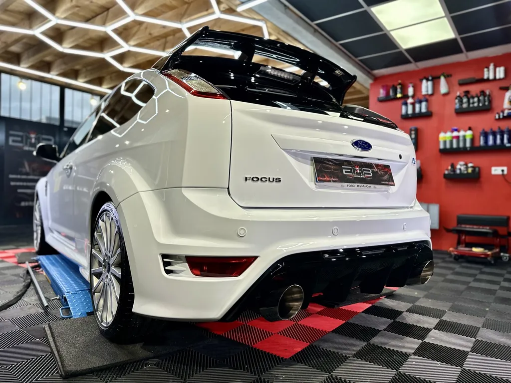 rénovation carrosserie lyon spécialiste du traitement céramique ouest lyonnais 