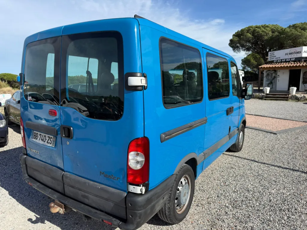 RENAULT MASTER 9 places 2.5 DCI 120CV