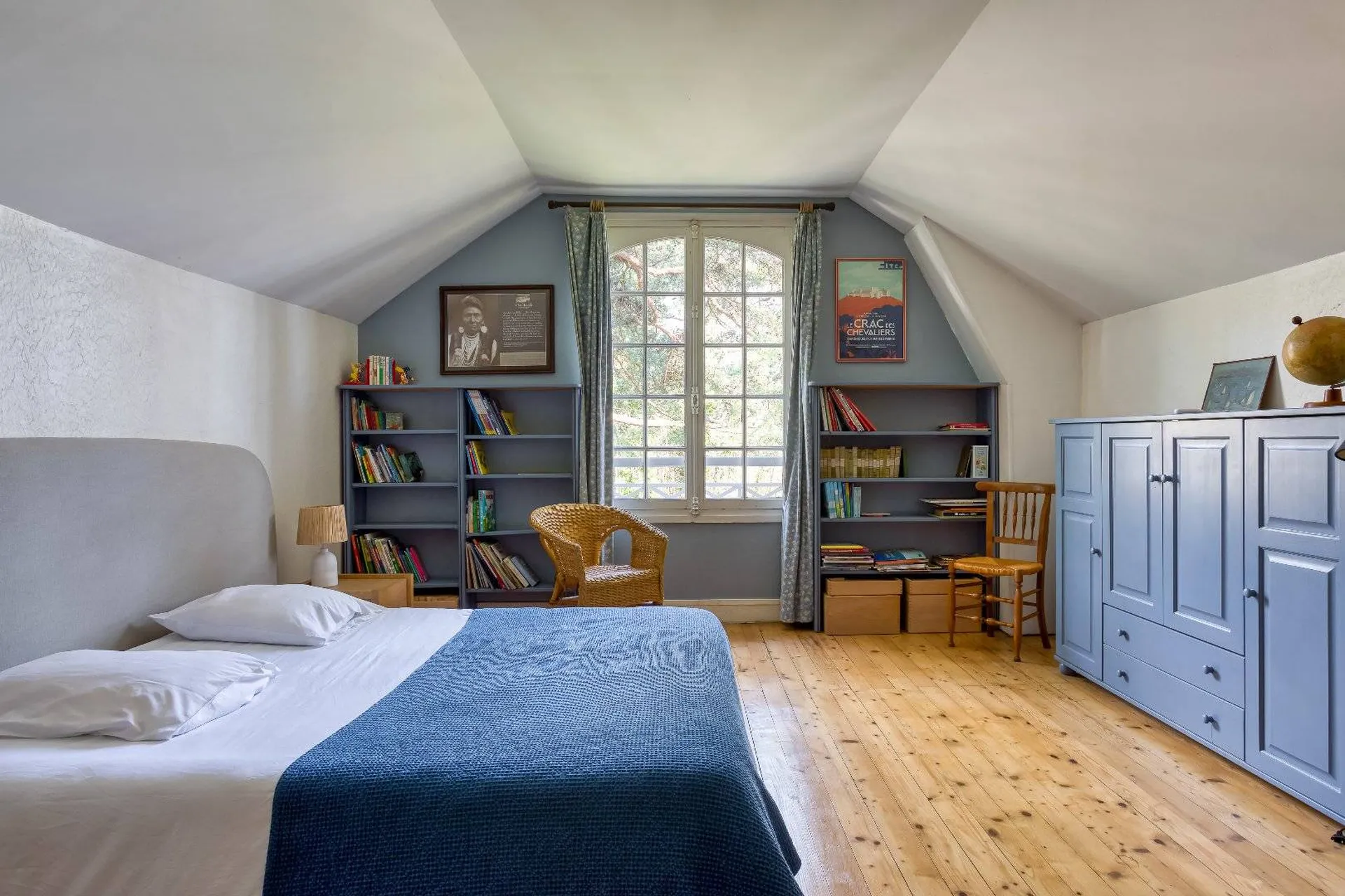 Maison de caractère de 245m² sur un jardin de 2 785m² à Sainte-Marguerite-sur-Mer - En Normandie.