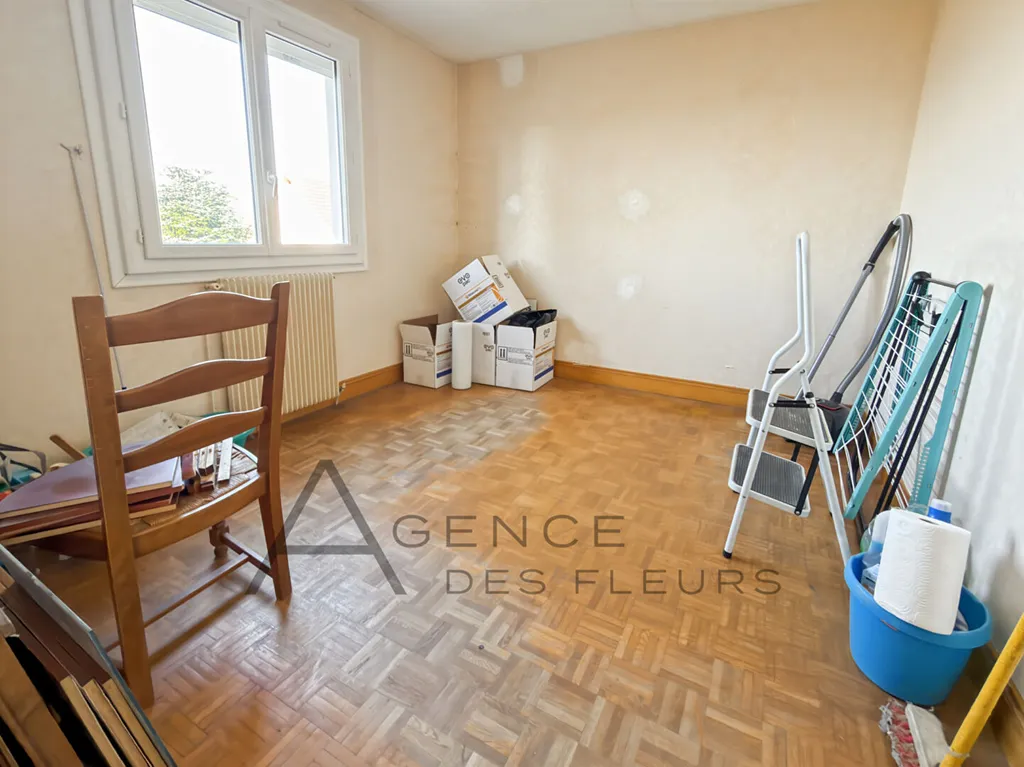 À vendre, maison à rafraîchir de 65m² sur un terrain de 678m² à Tourville-la-Rivière 76410