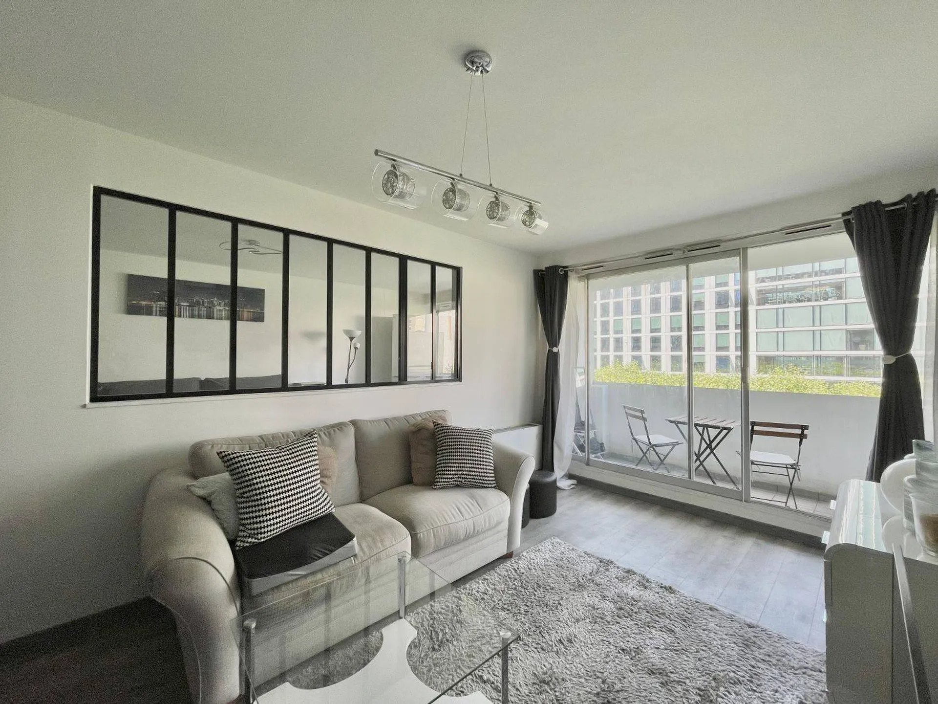 2 Pièces avec balcon à vendre - Esplanade La Défense / Courbevoie