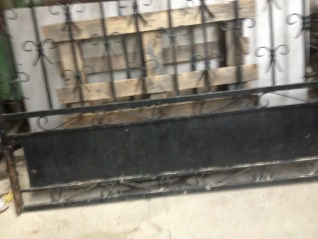 PORTAIL FER FORGE AVANT RENOVATION SAINT MITRE LES REMPARTS