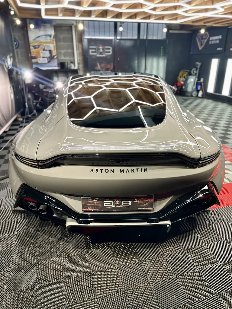 Protection Film PPF et traitement céramique carrosserie Aston Martin Vantage 