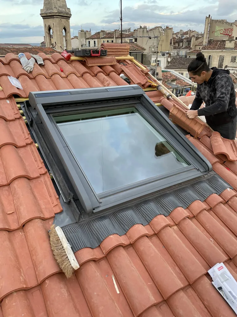 fenêtre de toit à rotation VELUX à marseille