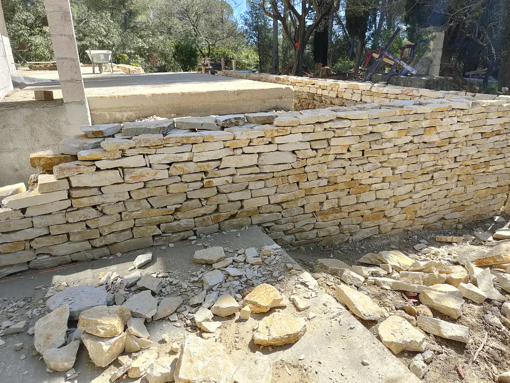 PIERRE A BATIR DU LOT