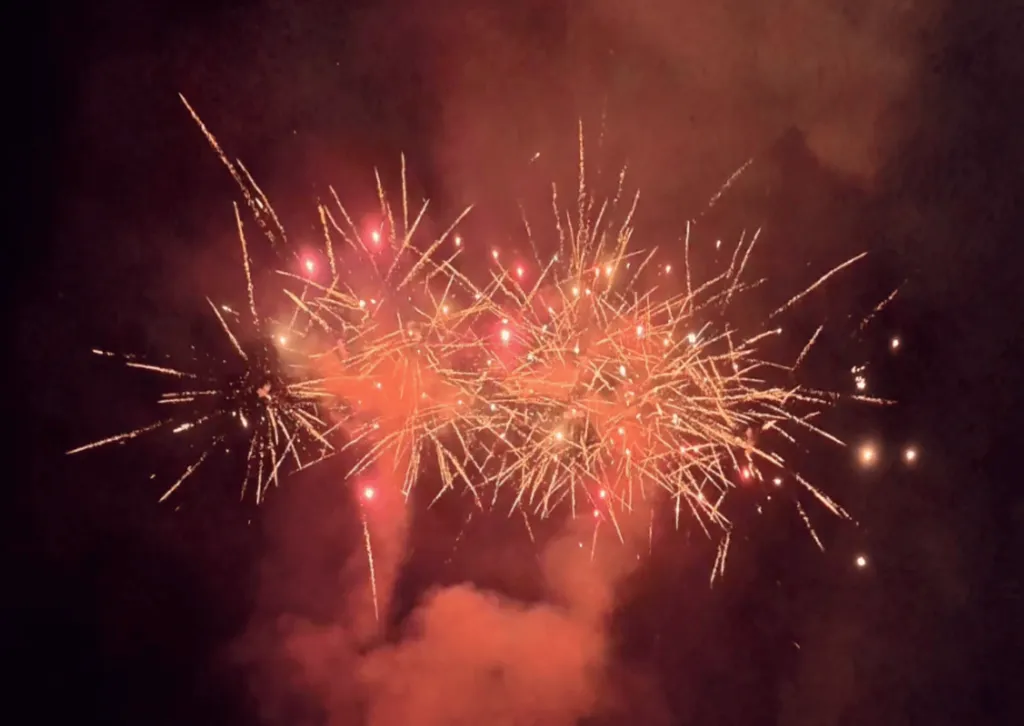 Feu d'artifice Villelaure près de Pertuit