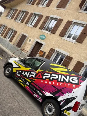 Création et pose d’une enseigne publicitaire pour l’entreprise L'Arrosoir à Noiraigue (Val-de-Travers)