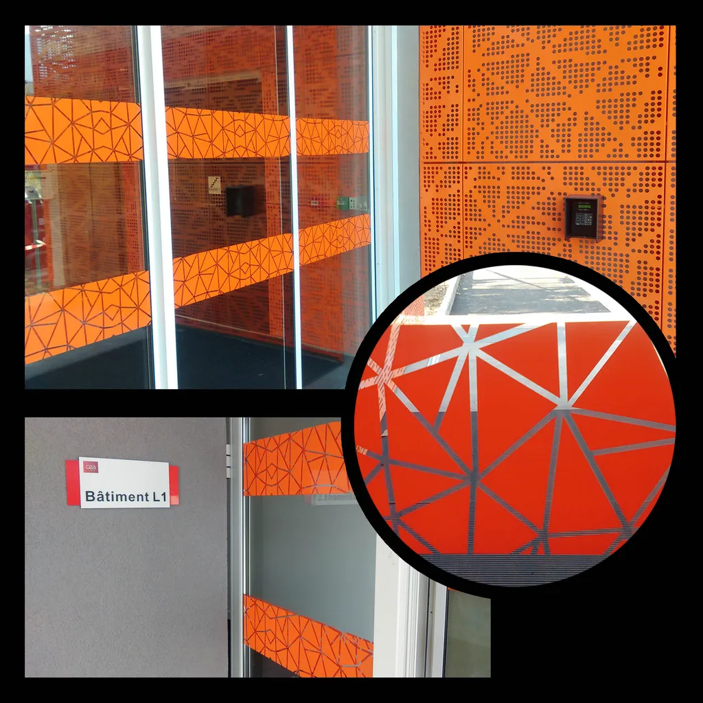 Réalisation de repérage et marquage des surfaces vitrées pour sécuriser les circulations au CEA de Grenoble en Isère