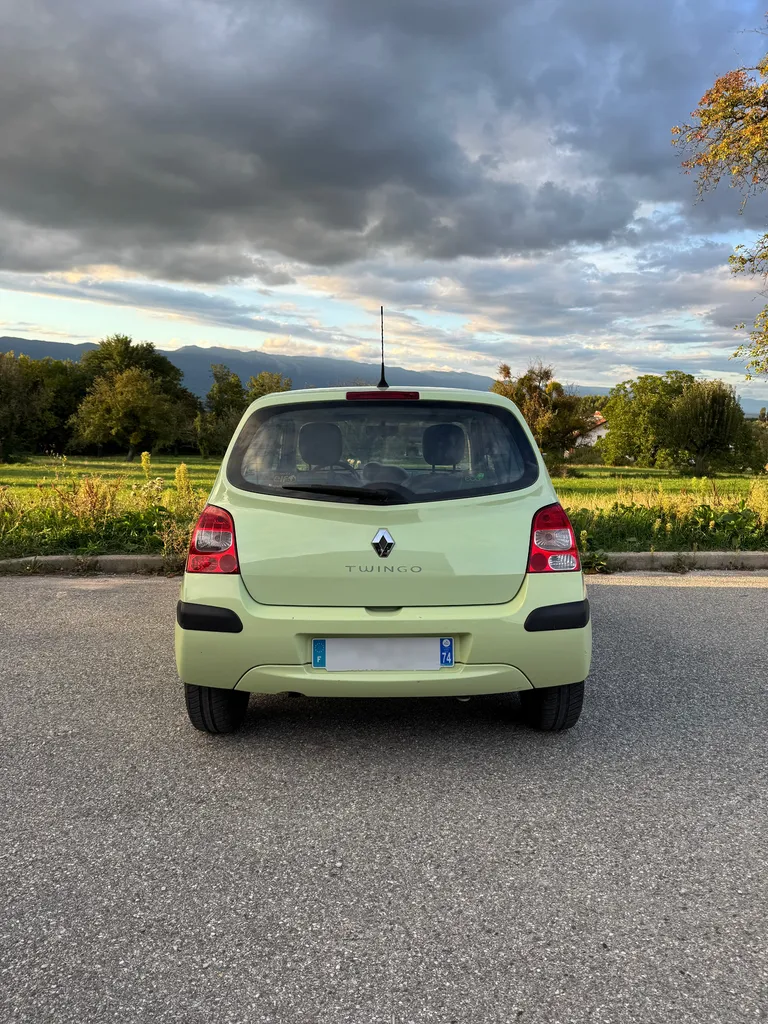 TWINGO 1.2L 75 CHV ESSENCE 2 EME MAIN / ENTRETIEN COMPLET / DISTRIBUTION OK
