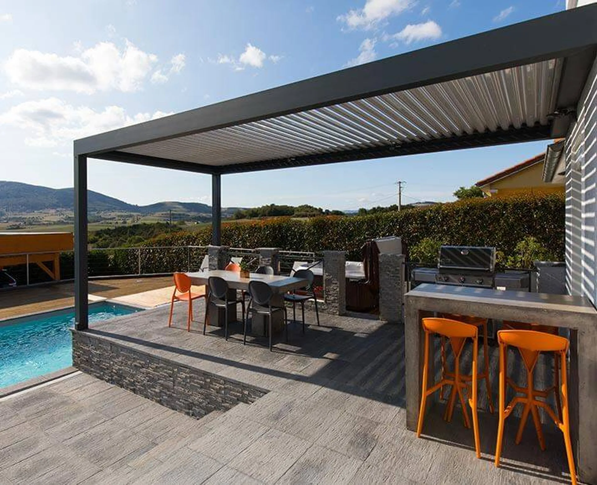 Vente et pose de pergolas bioclimatiques design et pas cher Aix-En-Provence