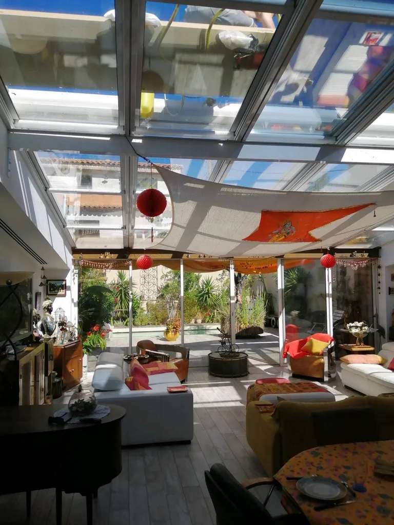 Films solaires pour vitres véranda villa à NICE 06