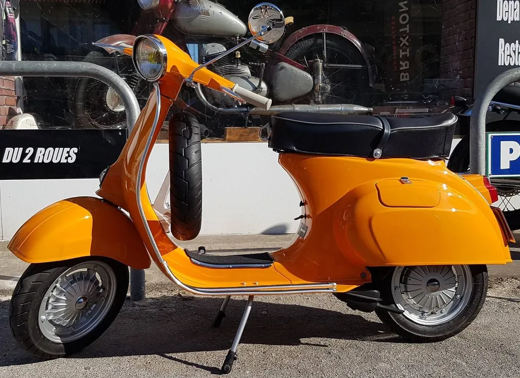 RESTAURATION VESPA PRIMAVERA 125 LA VALETTE DU VAR