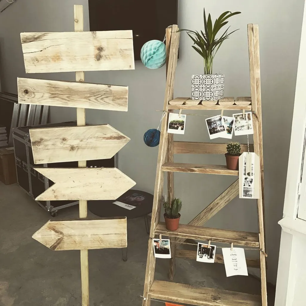 Votre plan de table sur un escabeau en bois proche de deauville 