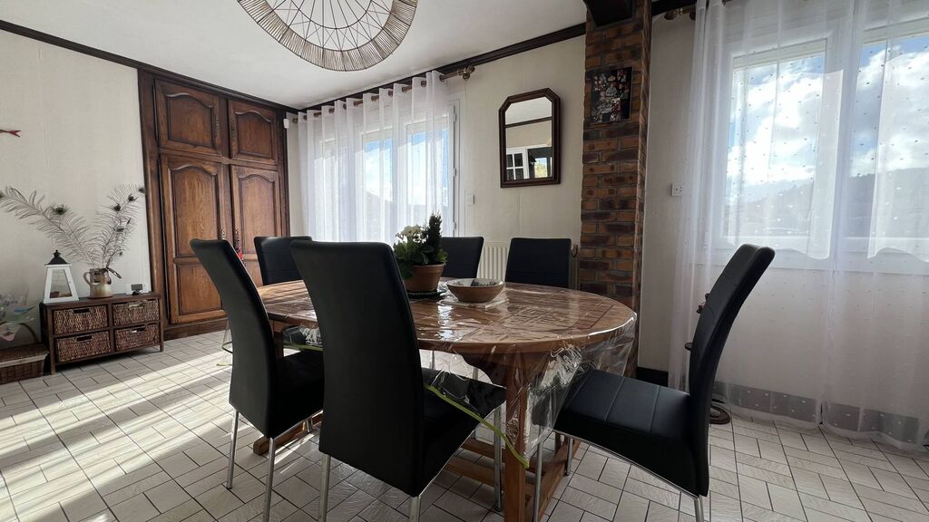 PAVILLON DE CHARME DANS UN CADRE VERDOYANT