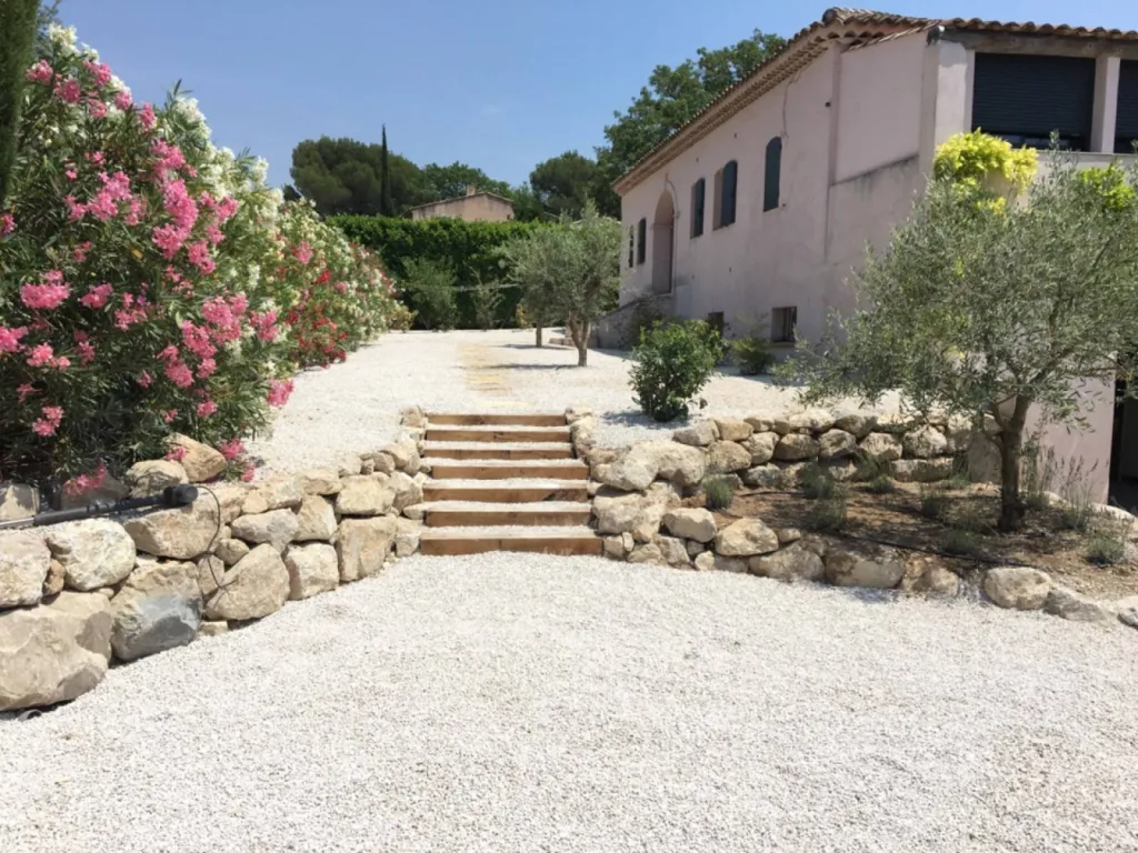 Nos prestations sur le secteur deà Ventabren proche Velaux