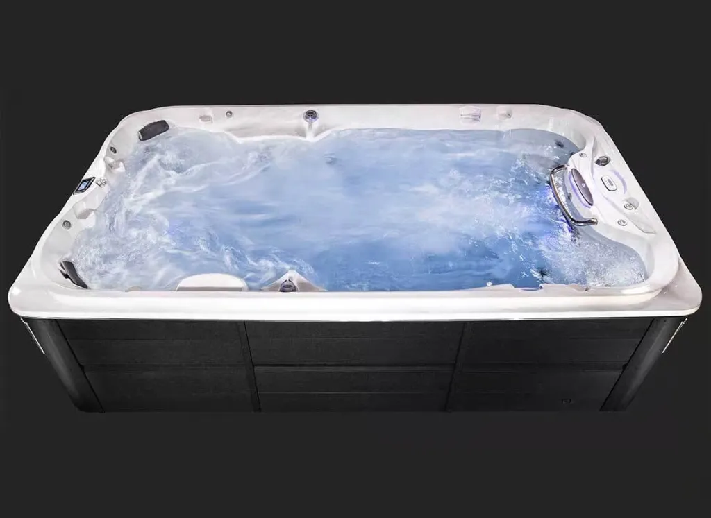 Spa de nage PowerPro™ J-14 : entraînement intensif et récupération avancée