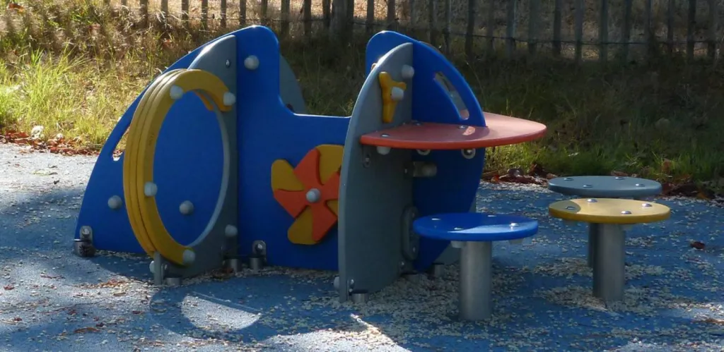  Fournisseur de jeux d’enfants et sols amortissants lyon pour les crèches à Lyon :