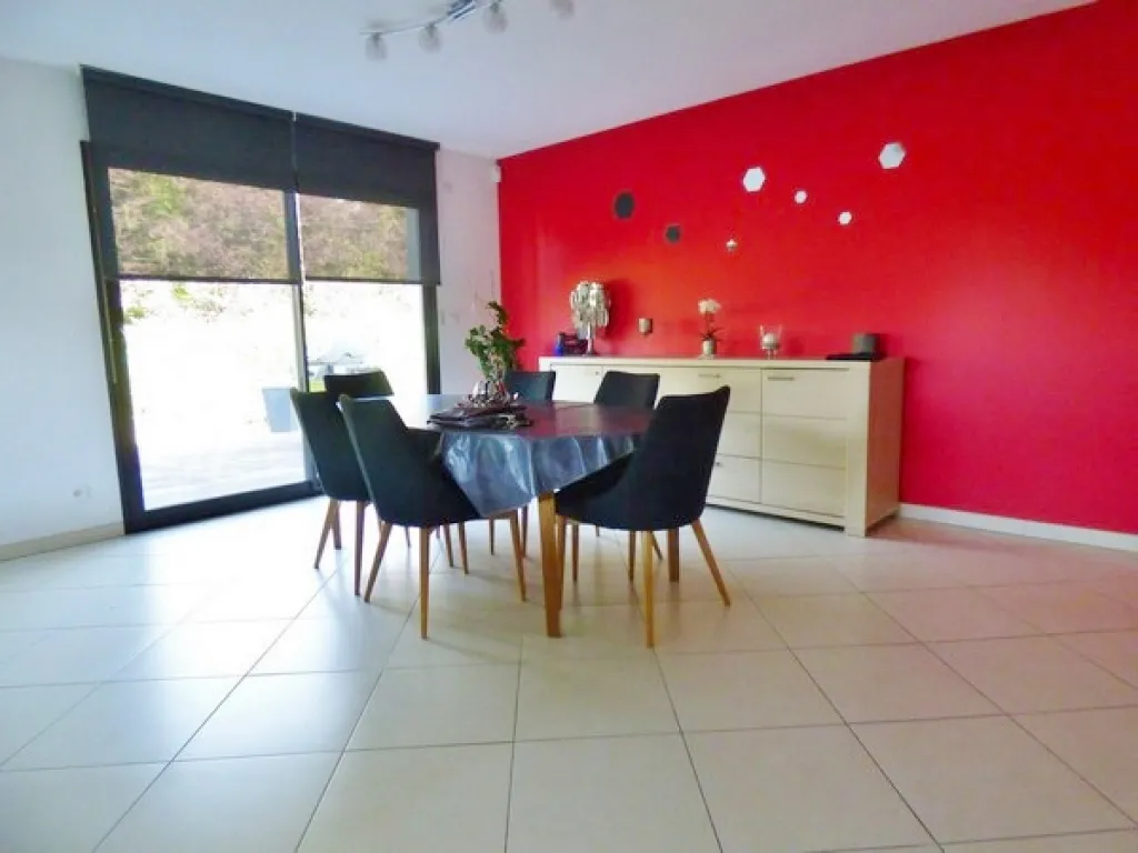 Vends pavillon proche des écoles proche Saint Pierre des Fleurs 27370