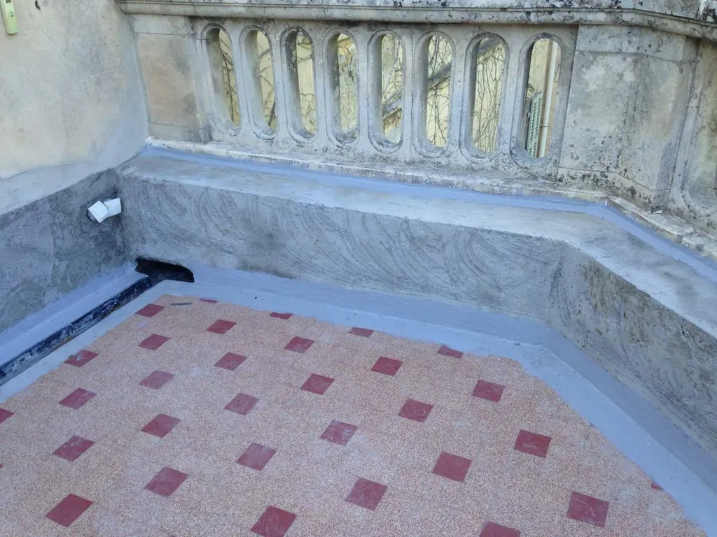 Restauration de la terrasse du château de Lamantin