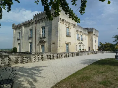 Vue authentique de Nersac en Charente, parfaite pour illustrer l’estimation professionnelle de votre camping‑car.