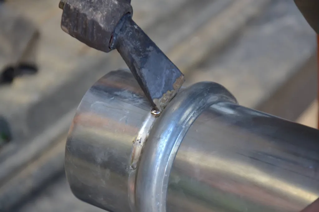 zinc véritable soudé TOUS travaux de Zinguerie dans le Vaucluse zinc véritable soudé TOUS travaux de Zinguerie dans le Vaucluse