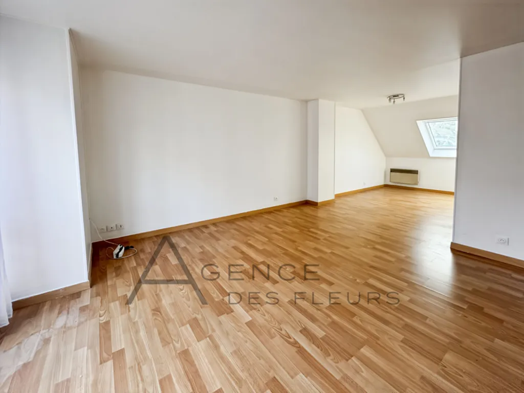 A vendre, appartement de 89m2 situé à Elbeuf 76500
