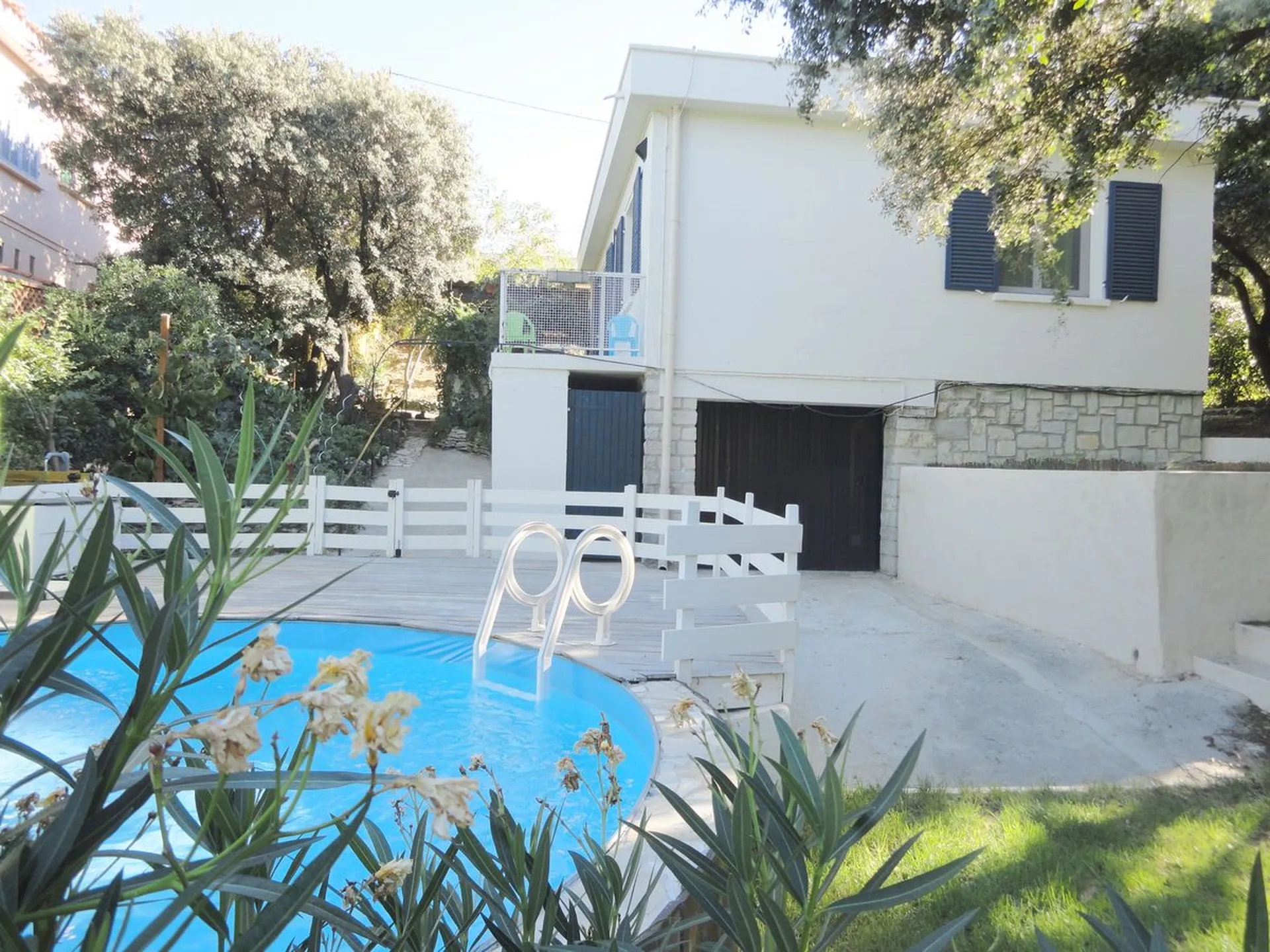 maison avec piscine hors sol carnoux