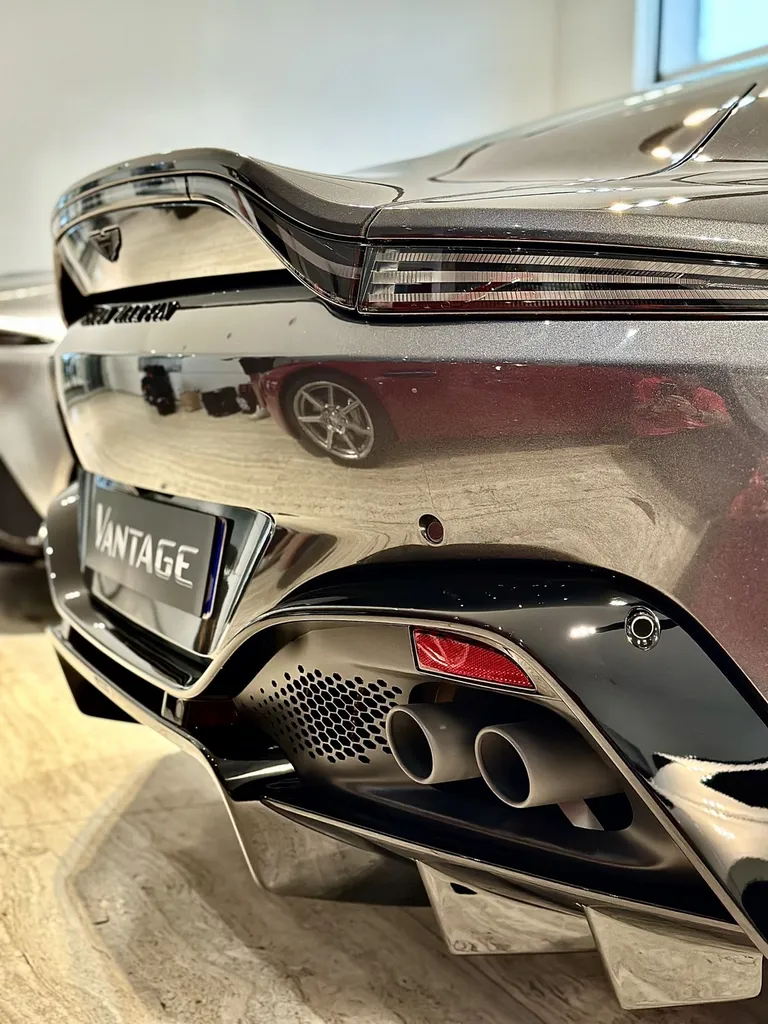 DETAILING protection carrosserie film de protection PPF et traitement céramique carosserie Aston Martin Vantage Lyon 6