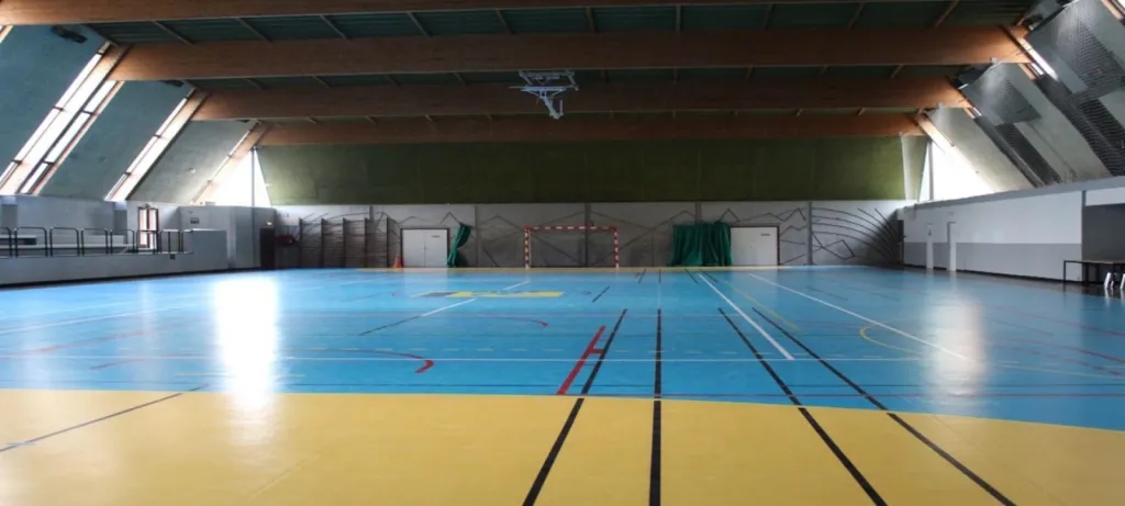 Maintenance annuelle des dispositifs de désenfumage à Embrun dans le secteur des Hautes-Alpes