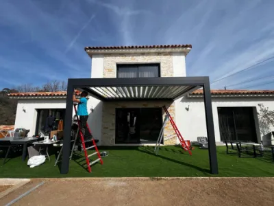 Installateur de pergolas bioclimatiques sur mesure dans les Alpes Maritimes 06