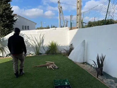 aménagement des extérieurs d’une maison contemporaine dans les Bouches du Rhone