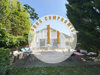 Maison à Saint Germain en Laye d'environ 100 M2 avec beaucoup de charme avec un magnifique jardin