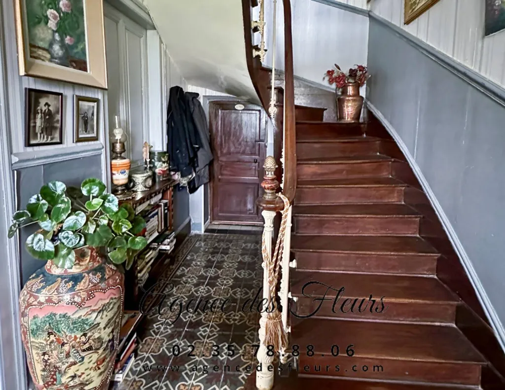 A vendre maison bourgeoise de 137 m² édifiée sur un terrain de 3545 m² sur la commune de ESCROVILLE 27400
