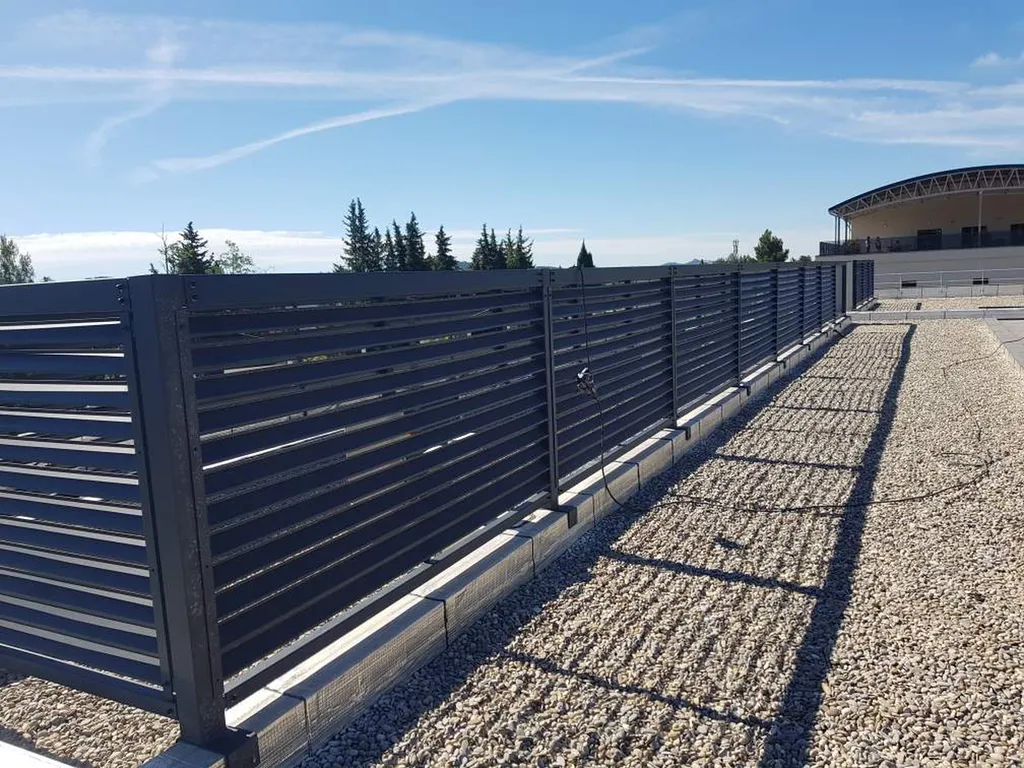 Ferronnerie et métallerie d'art sur mesure pour villas et propriétés haut de gamme au Lavandou et sur la côte varoise