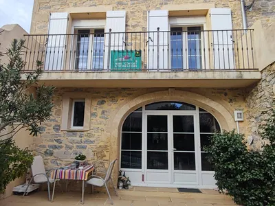 Installation de volets effet bois sur mesure près de Nîmes sur la commune de Fons