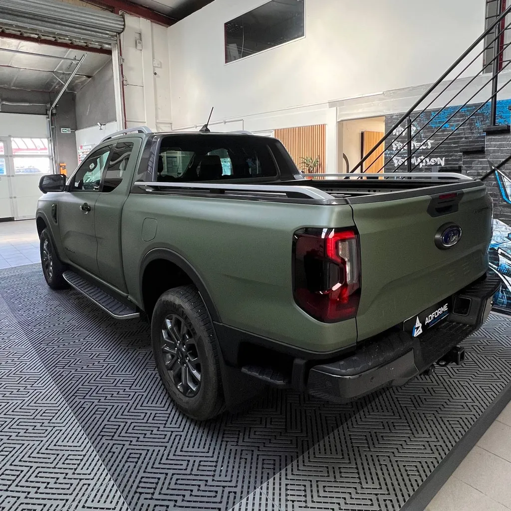 Car wrapping Ford Ranger