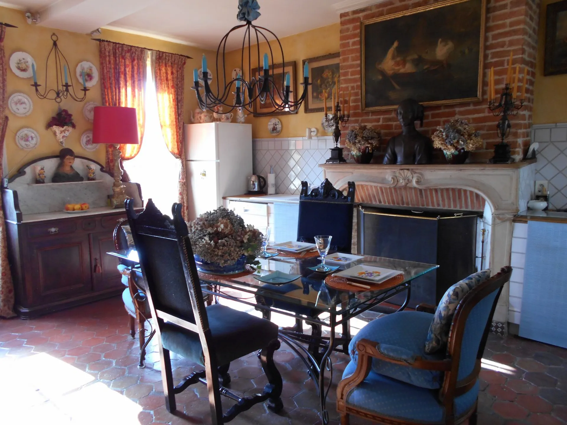 MAISON DE CHARME AVEC BOISERIES, CHEMINEE, JARDIN, VUE, BERNAY, EURE 27