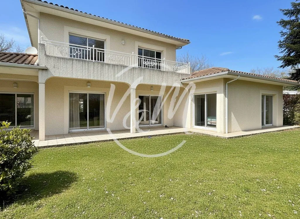 Maison 5 pièces 147 m² · à Lège-Cap-Ferret · 147 m² · 793 000 €