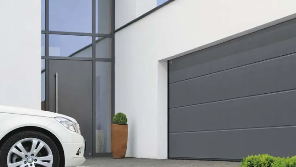 Porte de garage sectionnelle Eyguières