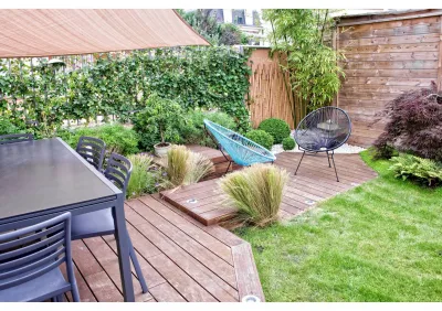 Aménagement de petit jardin de ville sans entretien à Montpellier dans l’Hérault