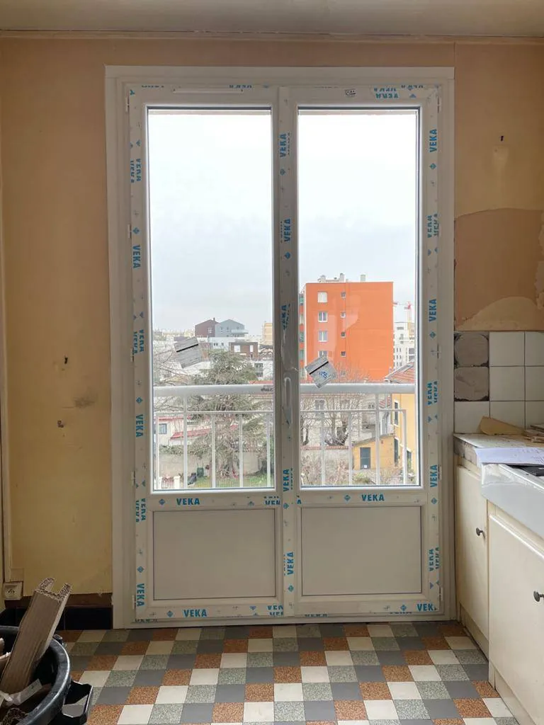 Installation à Villeurbanne de fenêtres PVC double vitrage acoustique