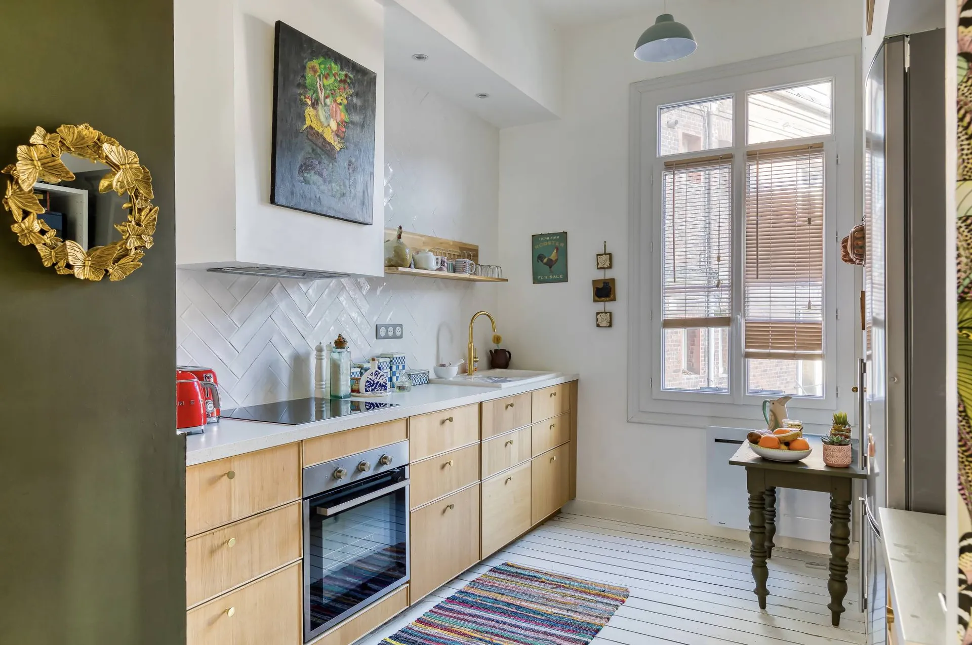 À vendre : bien traversant, lumineux et modulable selon vos besoins.