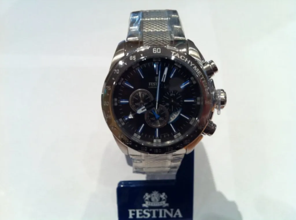 montre festina. prix 149 €. ref : f16488/3