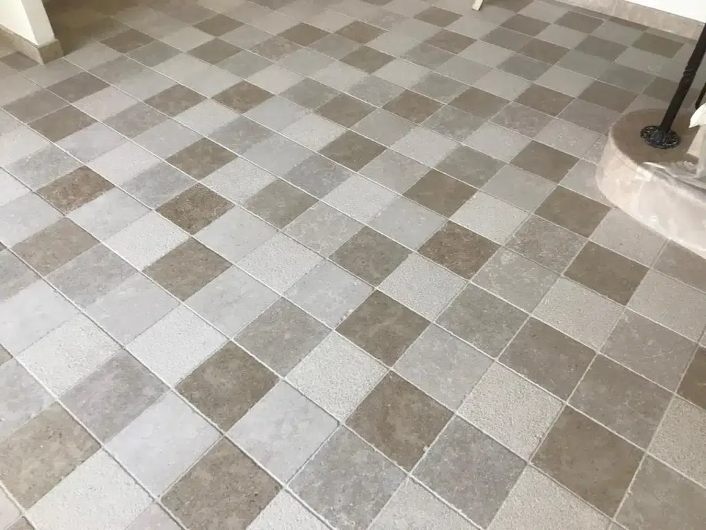 Escalier droit en pierre naturelle : types d’escaliers classiques et contemporains