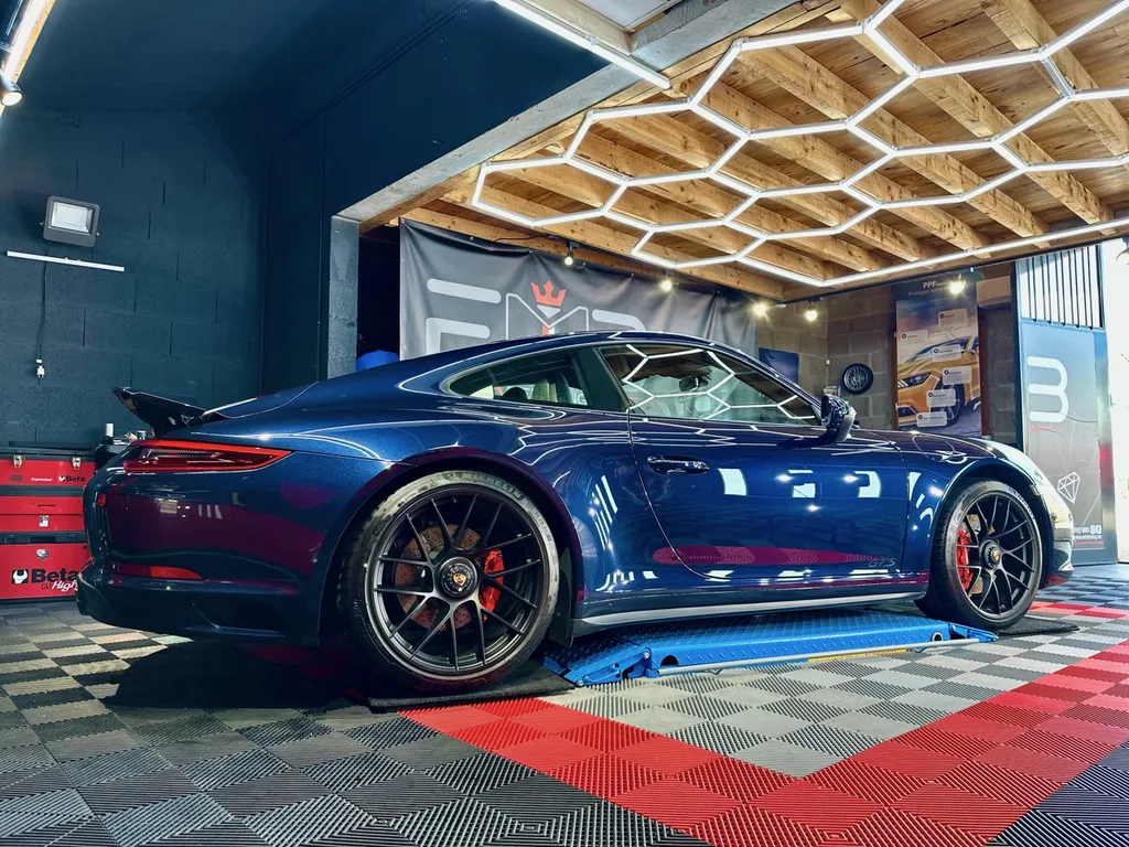 Traitement céramique lyon protection carrosserie dans l’ouest lyonnais spécialiste Porsche 