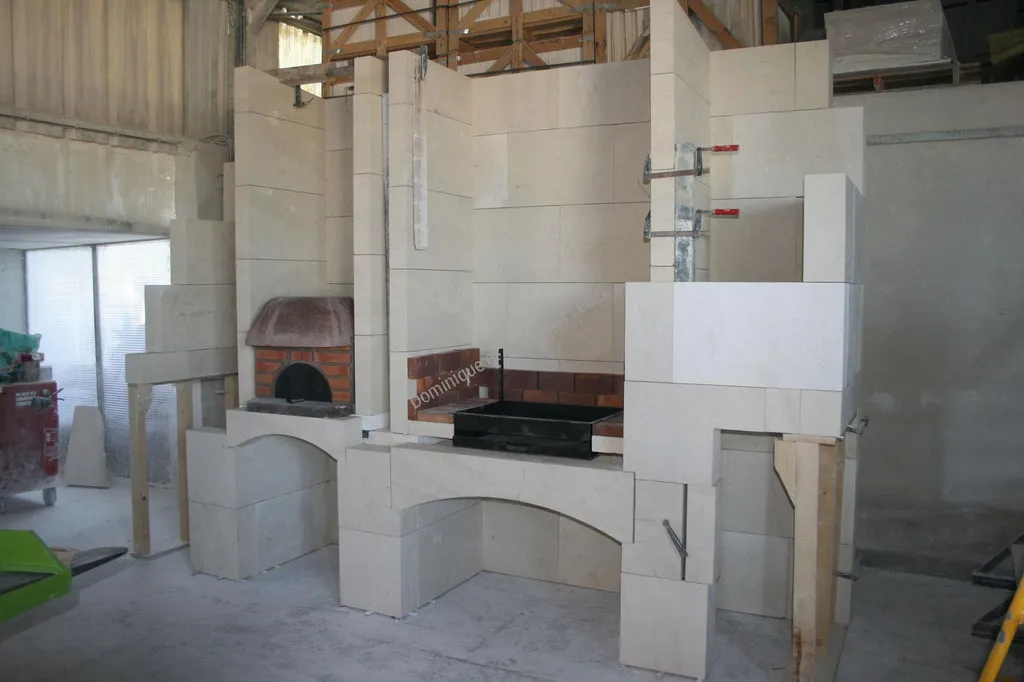 Aménagement barbecue en pierre, marbre ou granit