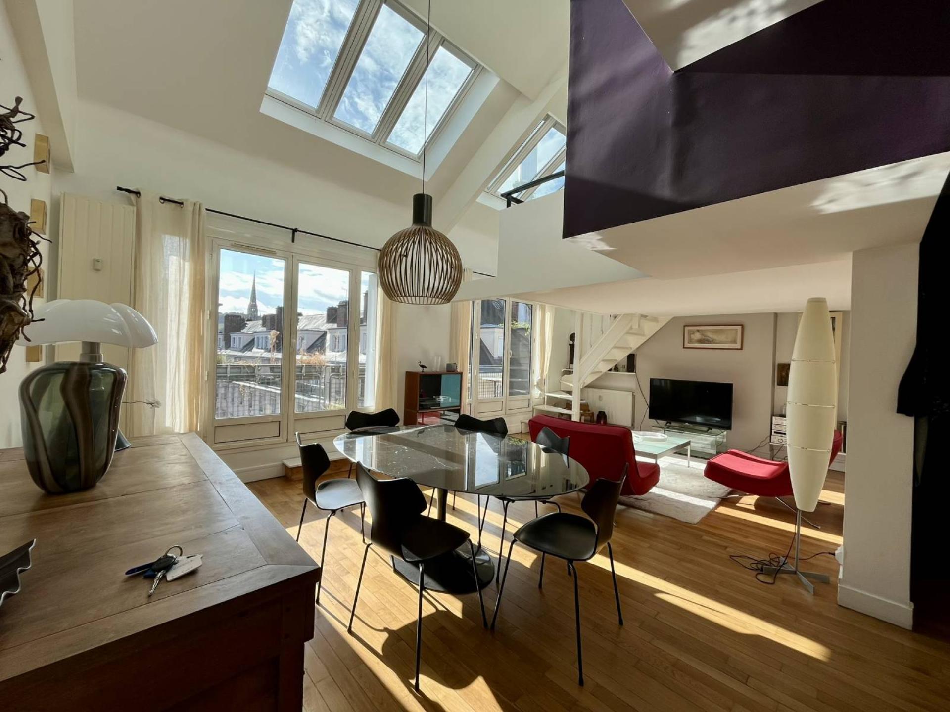 Duplex 4 pièces 100 m² - Hyper centre ville et vue Cathédrale