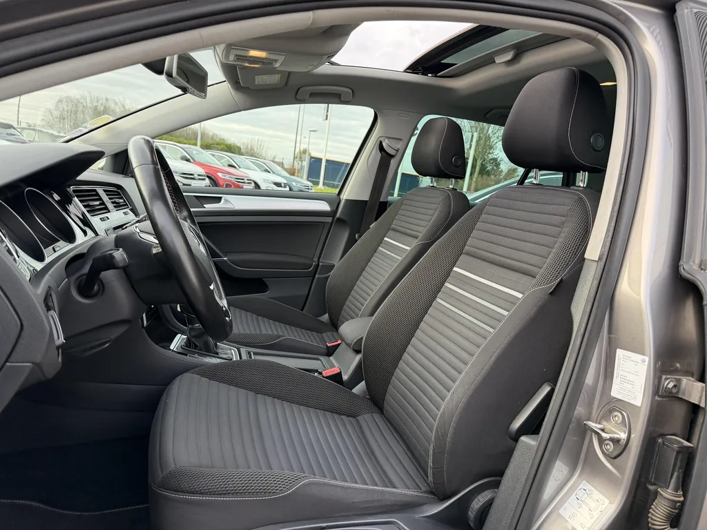 Achat Volkswagen Golf 7 occasion 1.6 TDI 105 Cup DSG7 à proximité de Le Havre